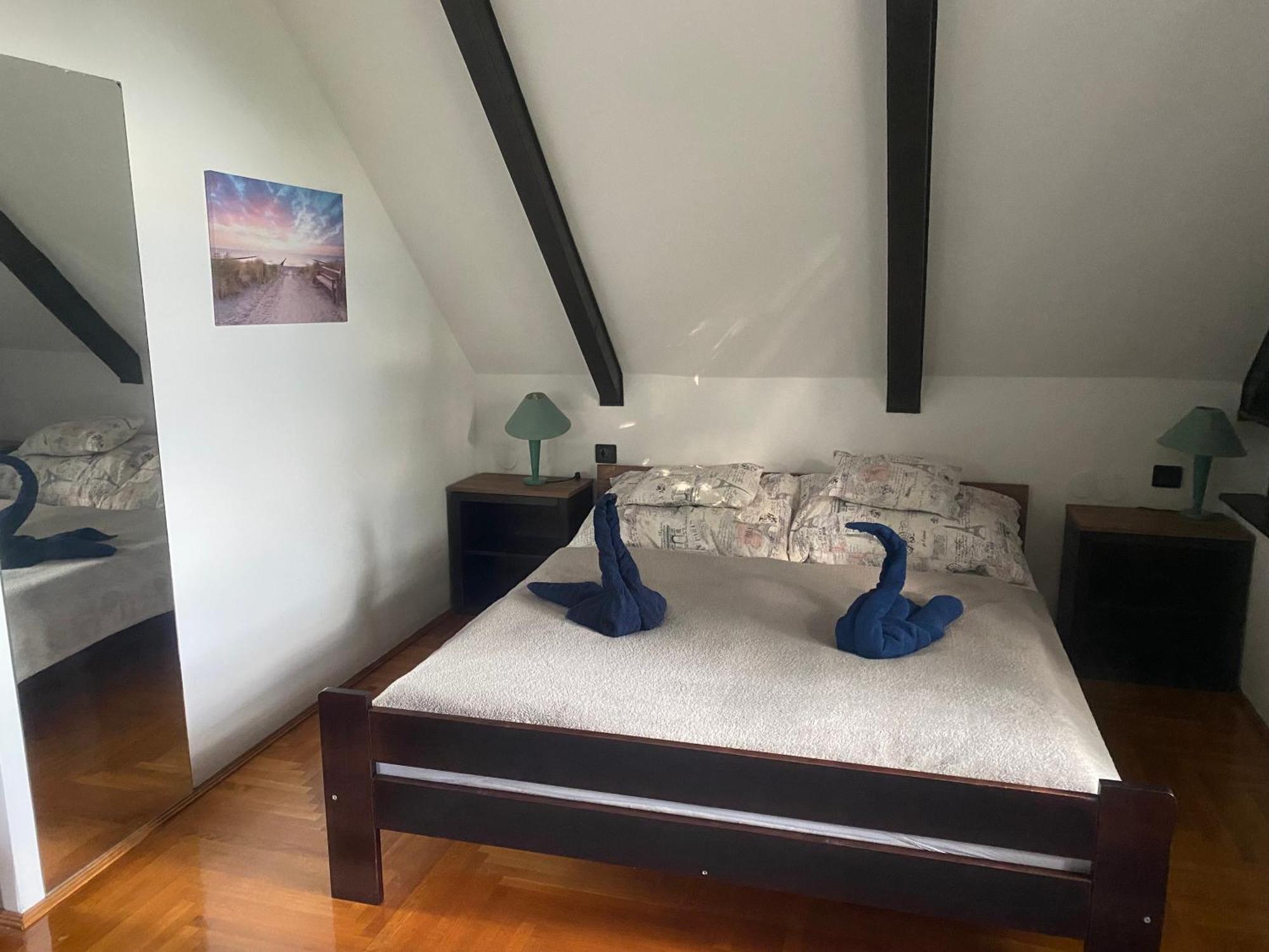 Echo Apartman Тихань Екстер'єр фото